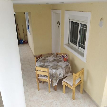 Stavros Apartments Артемида Екстериор снимка